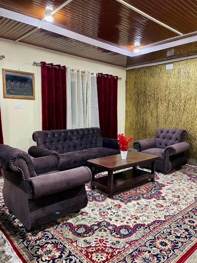 The Khayabaan - Luxurious Home Stay Away From Home Srīnagar 外观 照片