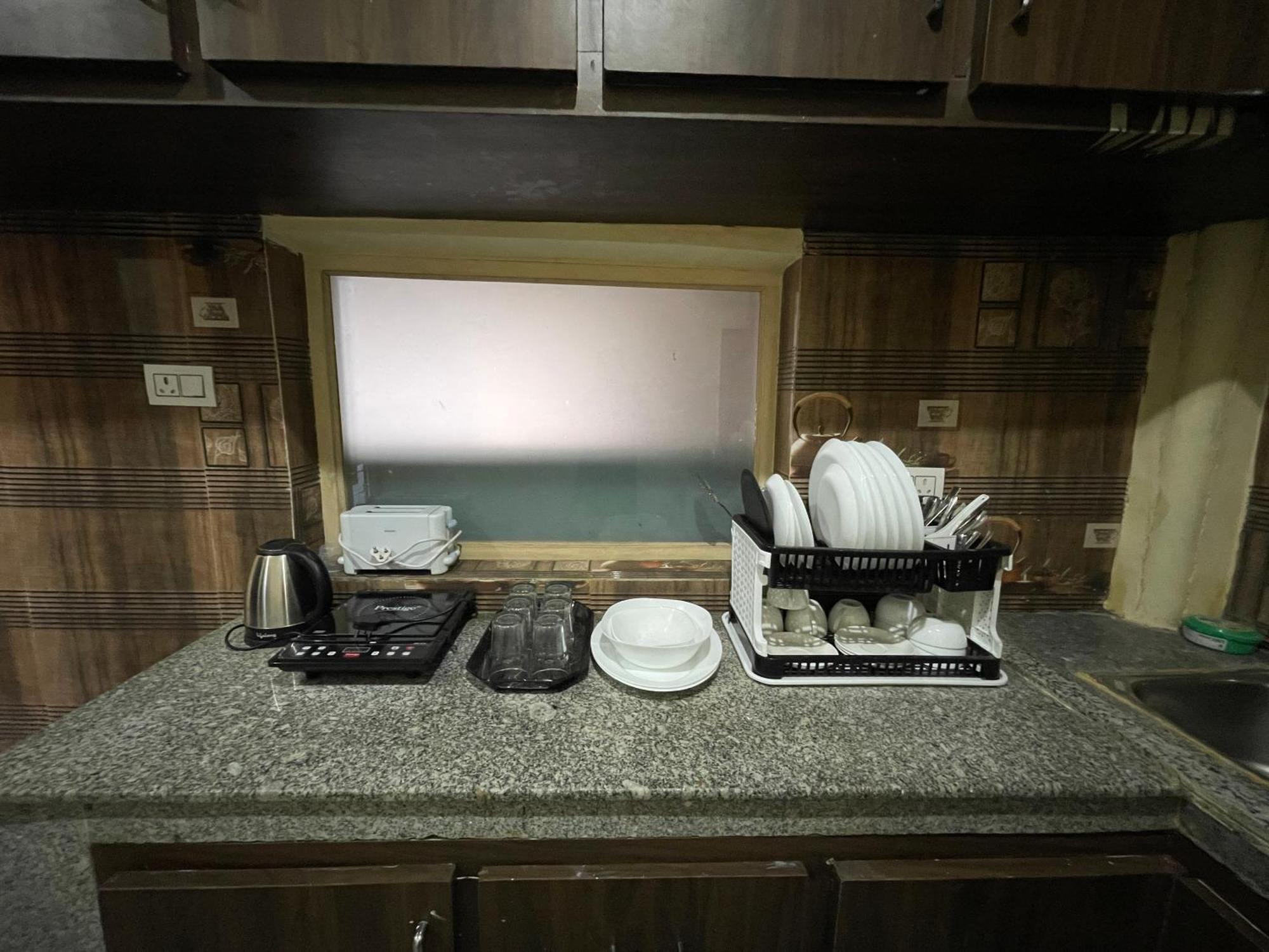 The Khayabaan - Luxurious Home Stay Away From Home Srīnagar 外观 照片